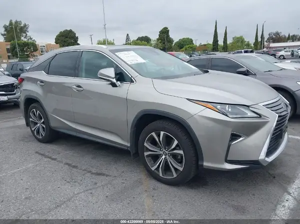 2T2ZZMCA2JC098105 2018 LEXUS RX - Image 1