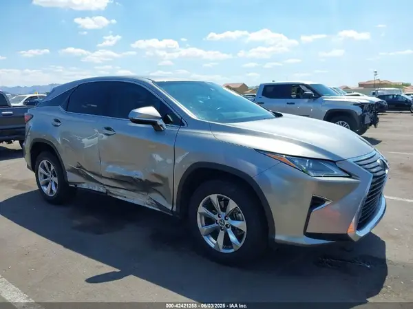 2T2ZZMCA2JC109183 2018 LEXUS RX - Image 1