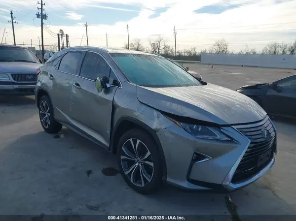 2T2ZZMCA2JC110124 2018 LEXUS RX - Image 1