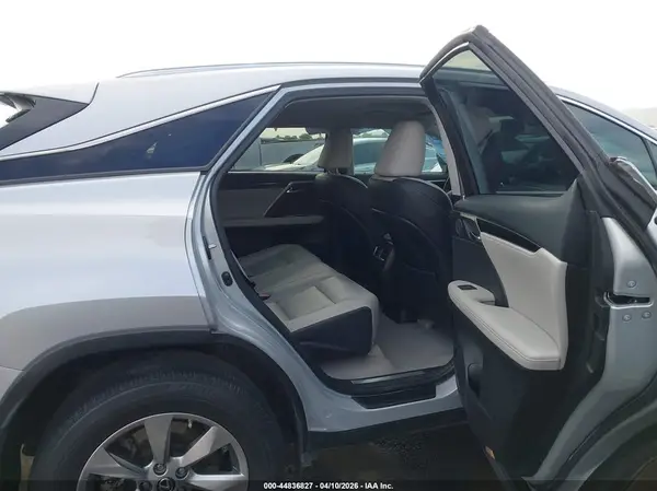2T2ZZMCA2JC110284 2018 LEXUS RX - Image 8