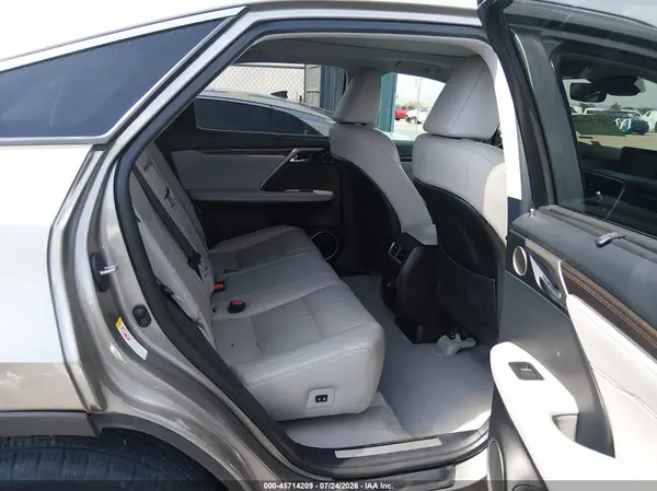 2T2ZZMCA2JC116067 2018 LEXUS RX - Image 8