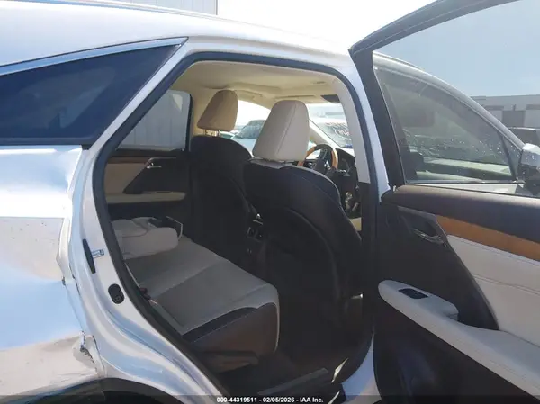 2T2ZZMCA2JC117008 2018 LEXUS RX - Image 8