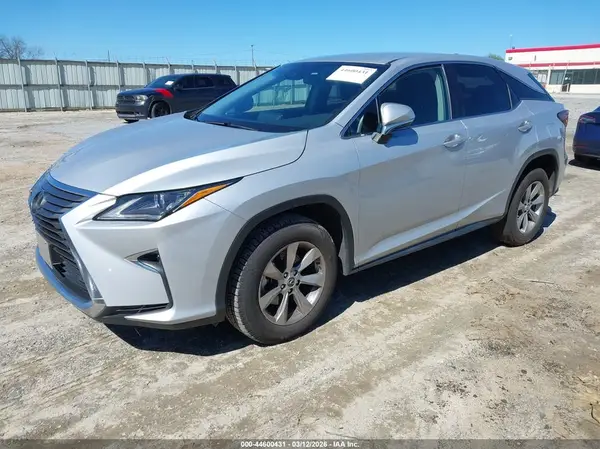 2T2ZZMCA2KC150978 2019 LEXUS RX - Image 2