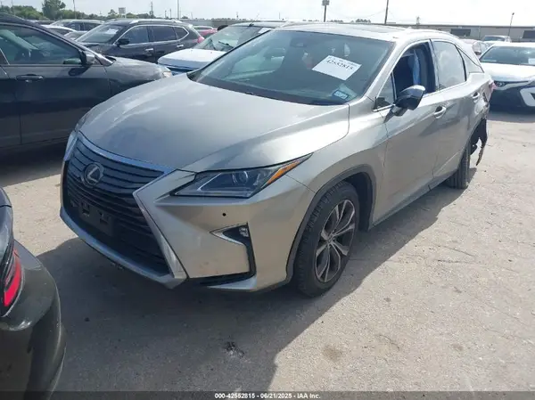 2T2ZZMCA3JC111203 2018 LEXUS RX - Image 2
