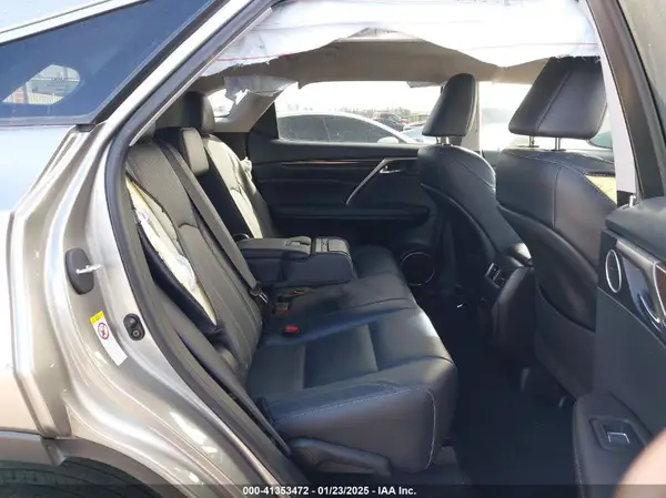 2T2ZZMCA3KC117617 2019 LEXUS RX - Image 8