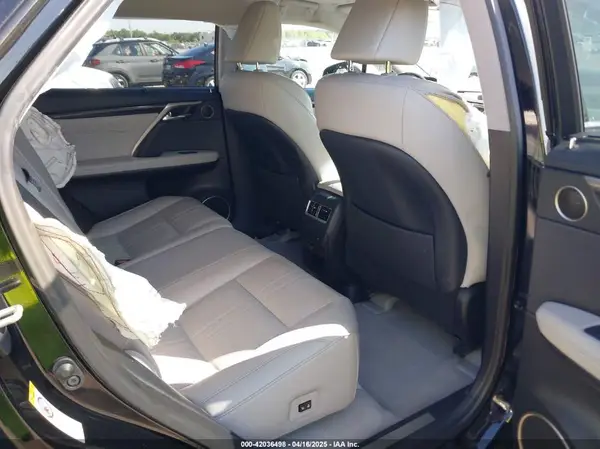 2T2ZZMCA3KC145305 2019 LEXUS RX - Image 8