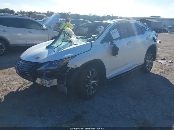 2T2ZZMCA4HC056349 2017 LEXUS RX - Image 2