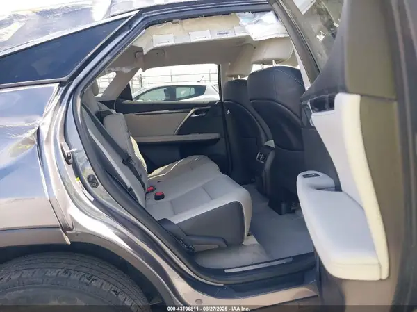 2T2ZZMCA4HC076827 2017 LEXUS RX - Image 8