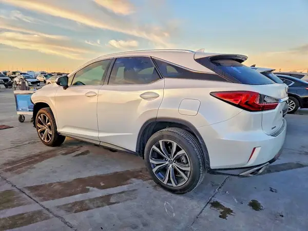 2T2ZZMCA4KC135835 2019 LEXUS RX - Image 2