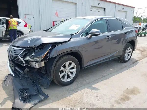 2T2ZZMCA5HC036711 2017 LEXUS RX - Image 2