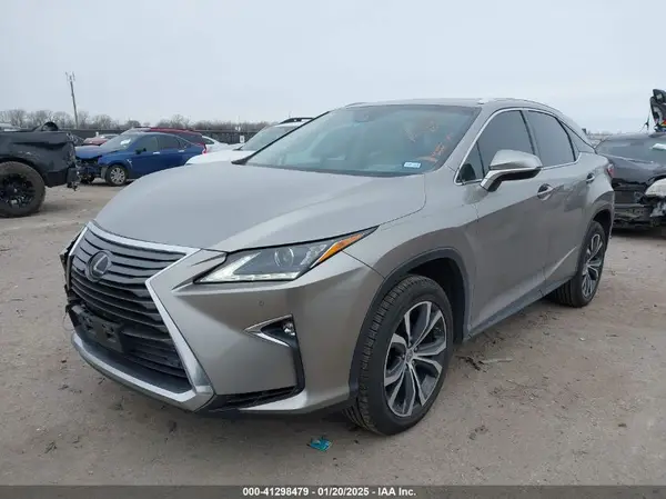 2T2ZZMCA5HC081440 2017 LEXUS RX - Image 2
