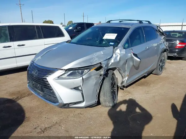 2T2ZZMCA5JC096106 2018 LEXUS RX - Image 2