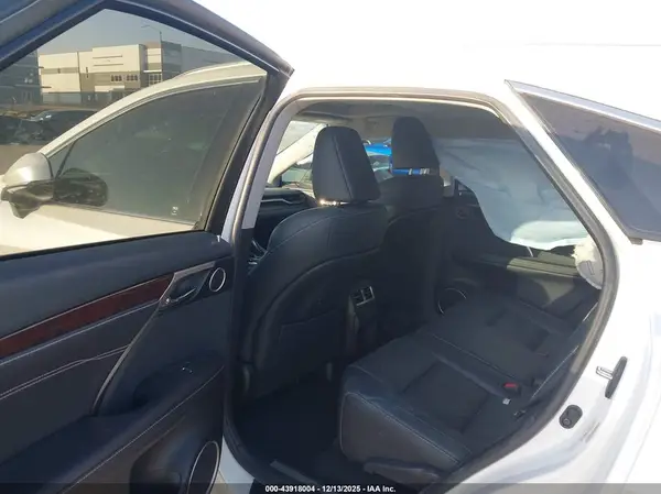 2T2ZZMCA5JC101739 2018 LEXUS RX - Image 8