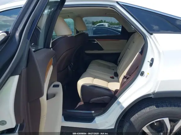 2T2ZZMCA5JC111610 2018 LEXUS RX - Image 8