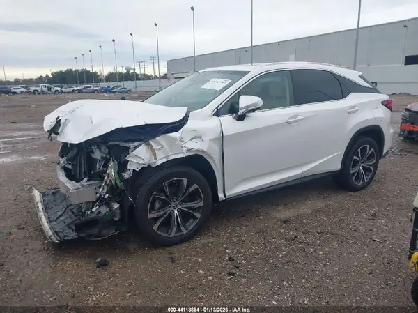 2T2ZZMCA5KC125170 2019 LEXUS RX - Image 2
