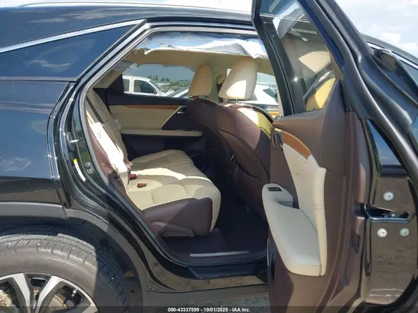 2T2ZZMCA5KC140655 2019 LEXUS RX - Image 8