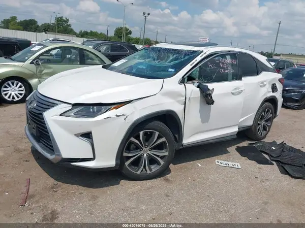 2T2ZZMCA6HC037625 2017 LEXUS RX - Image 2