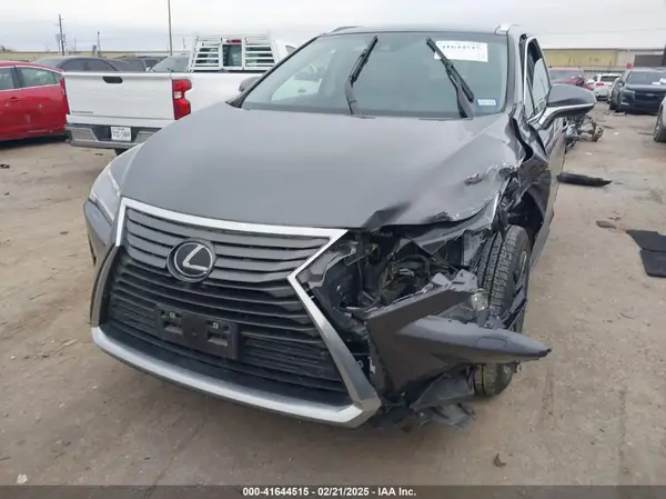 2T2ZZMCA6KC138249 2019 LEXUS RX - Image 2
