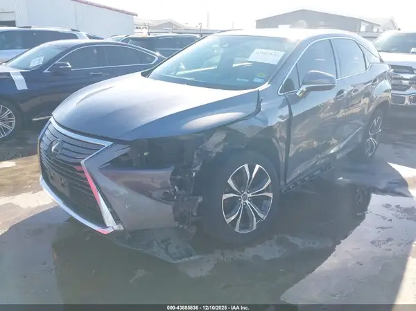 2T2ZZMCA6KC147999 2019 LEXUS RX - Image 2