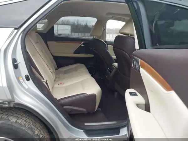 2T2ZZMCA7GC025675 2016 LEXUS RX - Image 8