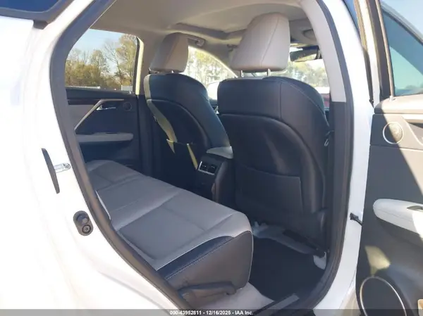 2T2ZZMCA7GC033940 2016 LEXUS RX - Image 8