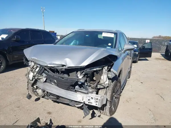 2T2ZZMCA7HC080001 2017 LEXUS RX - Image 2