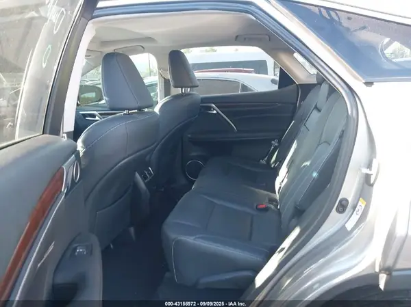 2T2ZZMCA7JC093868 2018 LEXUS RX - Image 8