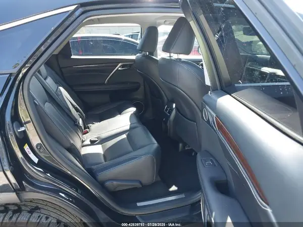 2T2ZZMCA7JC103668 2018 LEXUS RX - Image 8