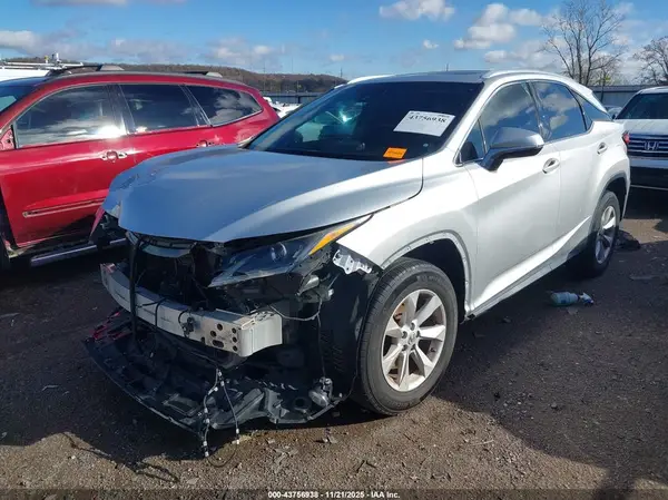 2T2ZZMCA8GC016001 2016 LEXUS RX - Image 2
