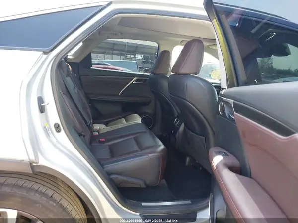 2T2ZZMCA8HC047413 2017 LEXUS RX - Image 8
