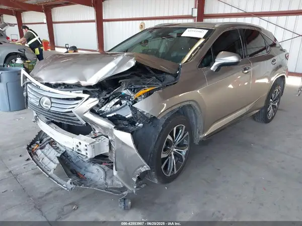 2T2ZZMCA8HC049730 2017 LEXUS RX - Image 2