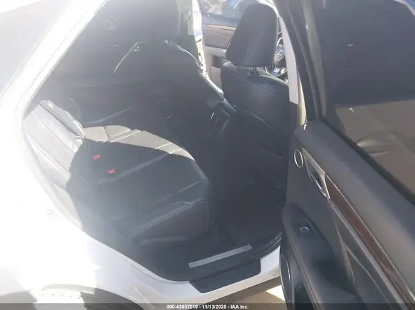 2T2ZZMCA8HC060016 2017 LEXUS RX - Image 8