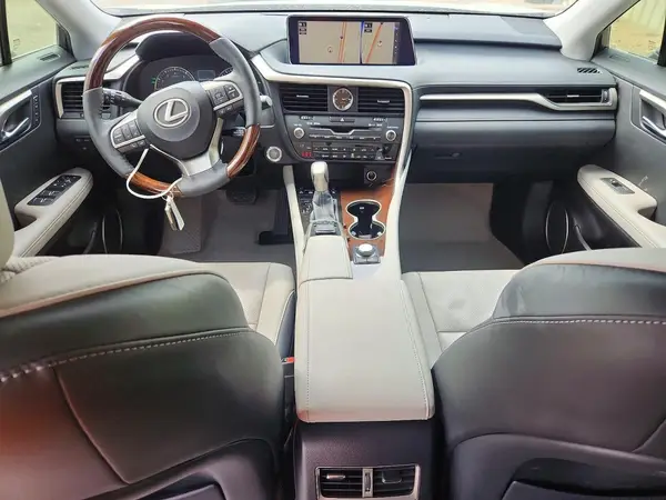 2T2ZZMCA8HC062994 2017 LEXUS RX - Image 8