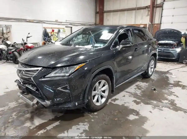 2T2ZZMCA8HC072246 2017 LEXUS RX - Image 2