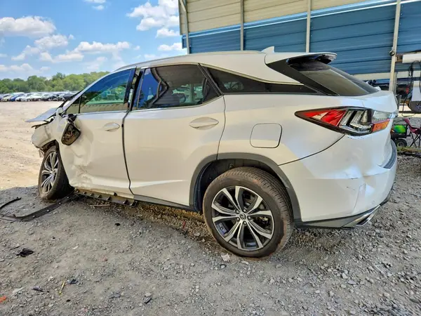 2T2ZZMCA8JC096035 2018 LEXUS RX - Image 2