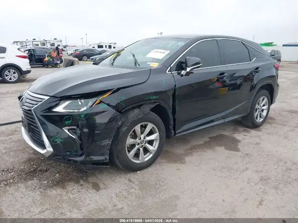 2T2ZZMCA8JC096908 2018 LEXUS RX - Image 2
