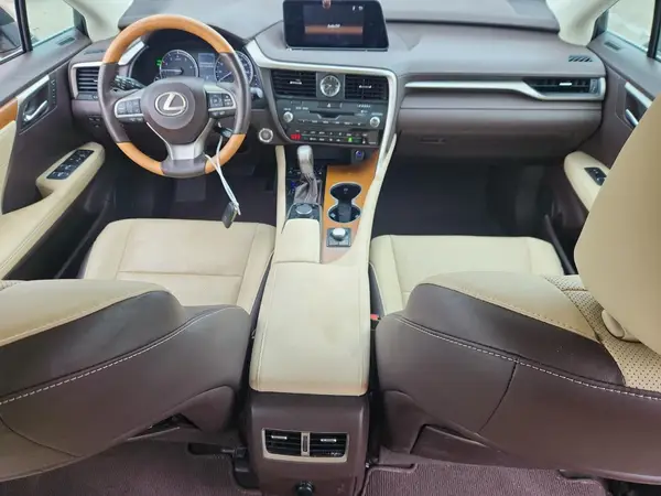 2T2ZZMCA8JC103372 2018 LEXUS RX - Image 8