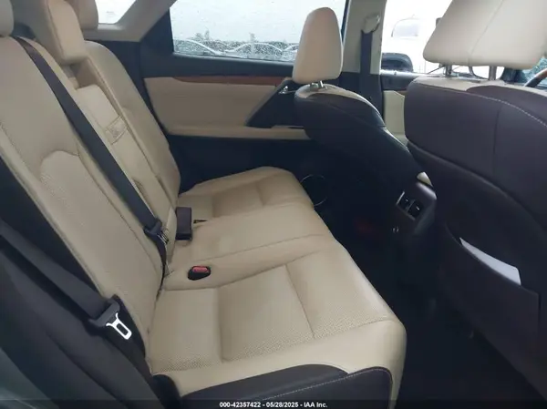 2T2ZZMCA8JC104408 2018 LEXUS RX - Image 8