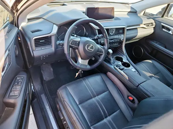 2T2ZZMCA8JC110614 2018 LEXUS RX - Image 8
