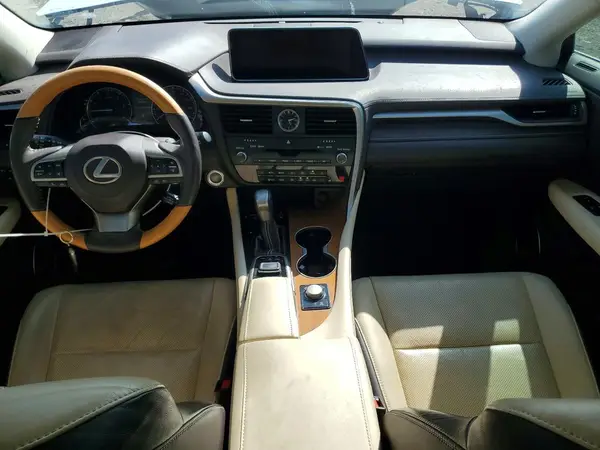 2T2ZZMCA8JC112539 2018 LEXUS RX - Image 8
