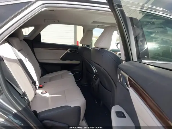 2T2ZZMCA8KC123171 2019 LEXUS RX - Image 8