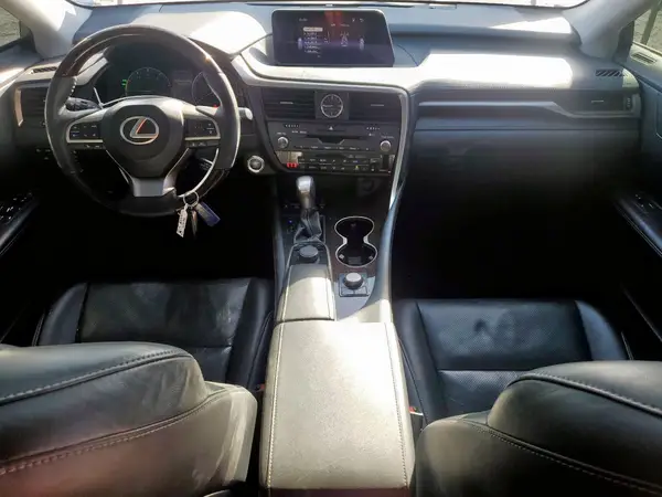 2T2ZZMCA8KC126832 2019 LEXUS RX - Image 8