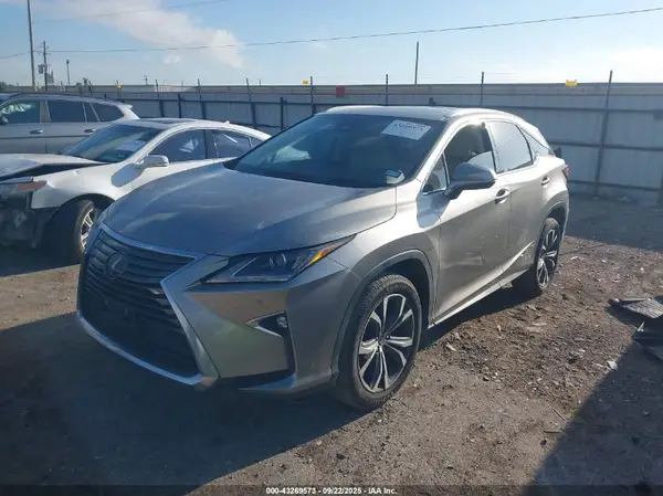 2T2ZZMCA8KC126894 2019 LEXUS RX - Image 2