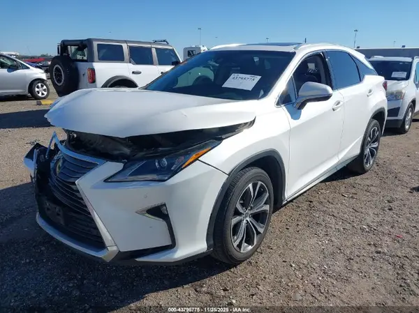 2T2ZZMCA8KC139032 2019 LEXUS RX - Image 2