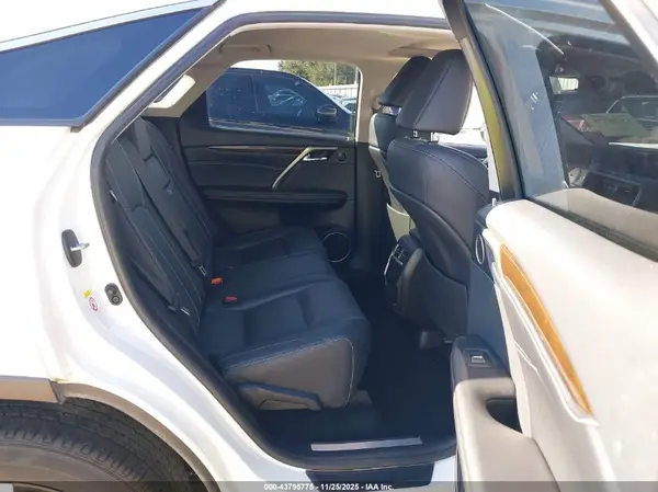2T2ZZMCA8KC139032 2019 LEXUS RX - Image 8