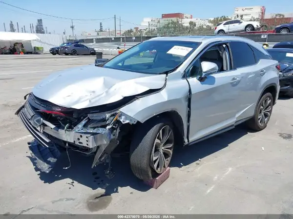 2T2ZZMCA9HC081070 2017 LEXUS RX - Image 2