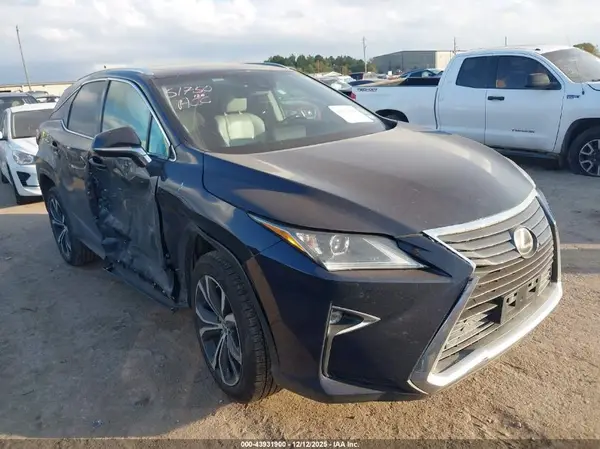 2T2ZZMCA9JC104868 2018 LEXUS RX - Image 1