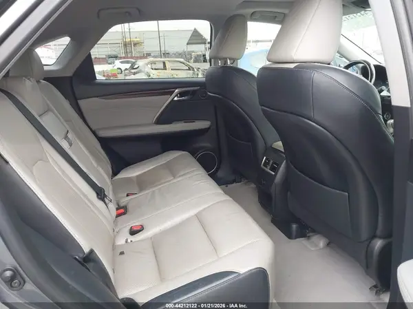 2T2ZZMCA9JC106801 2018 LEXUS RX - Image 8
