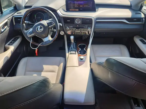 2T2ZZMCA9JC117054 2018 LEXUS RX - Image 8