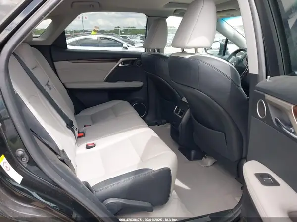 2T2ZZMCA9KC121574 2019 LEXUS RX - Image 8